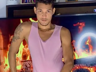 AaronCarre free real show