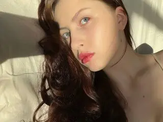 BellaWils anal toy shows