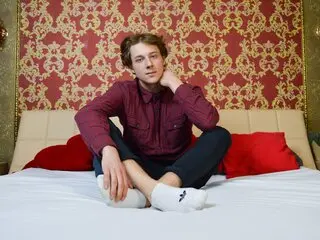 CodyFirst pussy shows pictures
